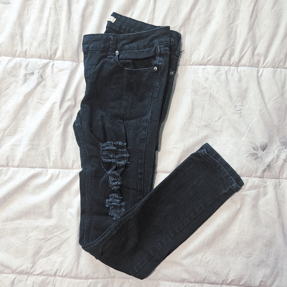 Forever 21 Distressed Skinny Jeans